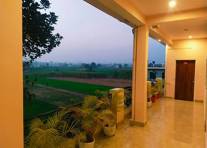 Airport Luxury Nature Homestay- Near Jolly Grant Airport Dehradun