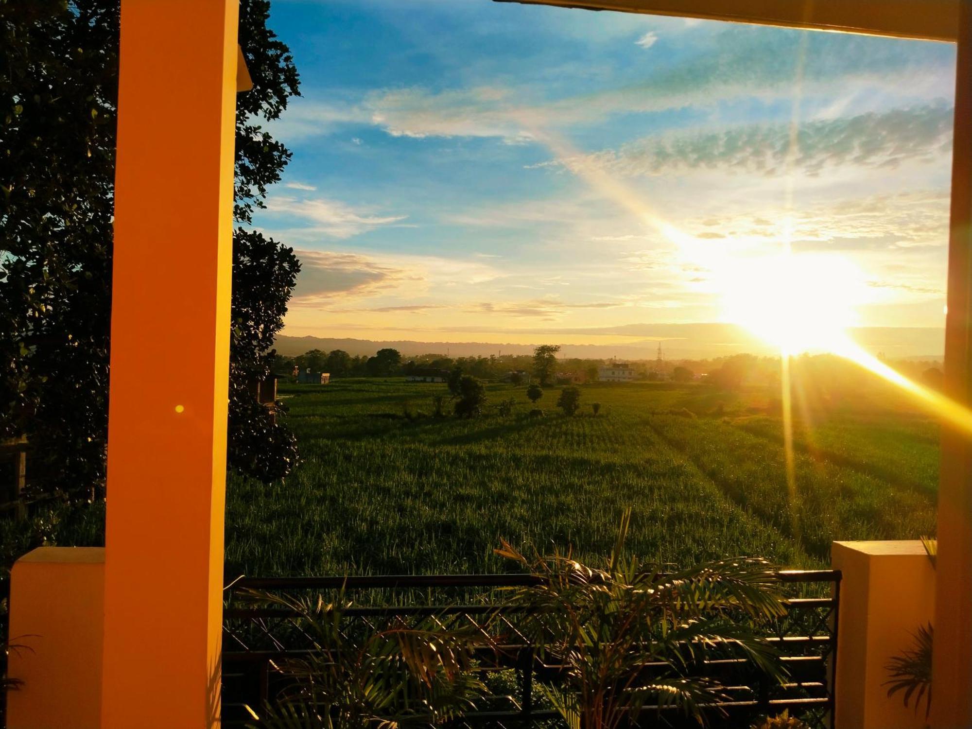 Homestay Airport Luxury Nature Homestay- Near Jolly Grant Airport Dehradun
