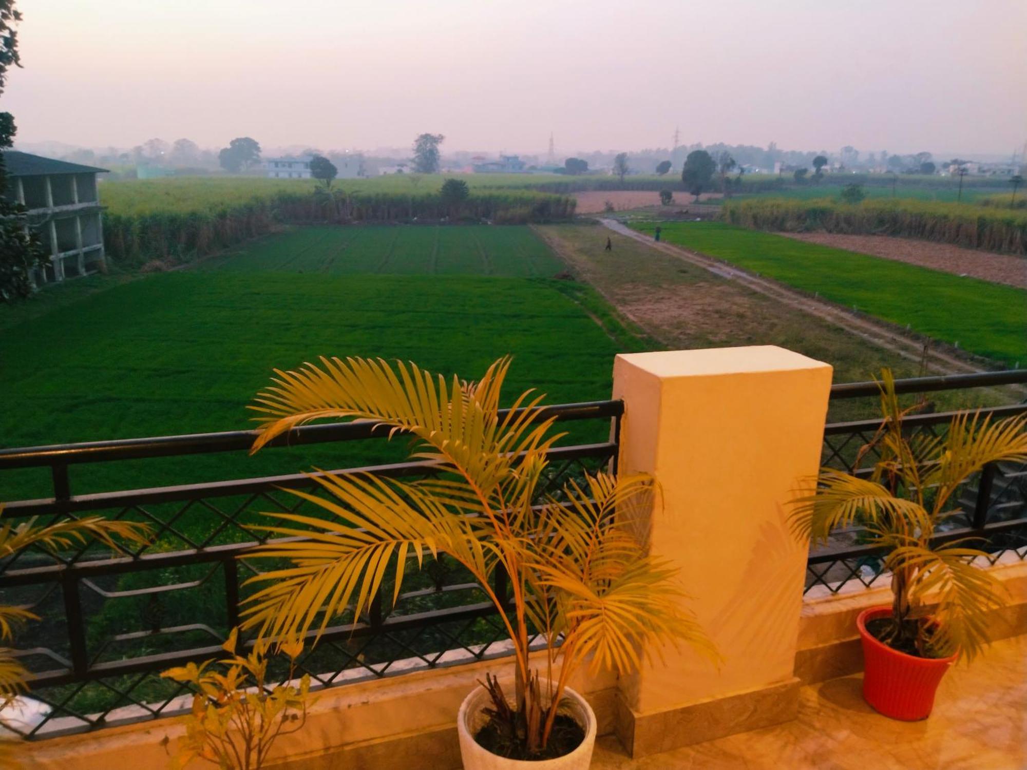 Airport Luxury Nature Homestay- Near Jolly Grant Airport Dehradun Homestay